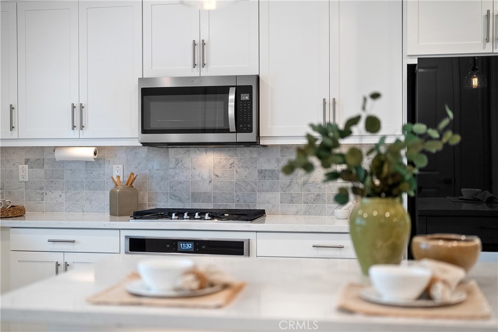 27634 Rockcrest