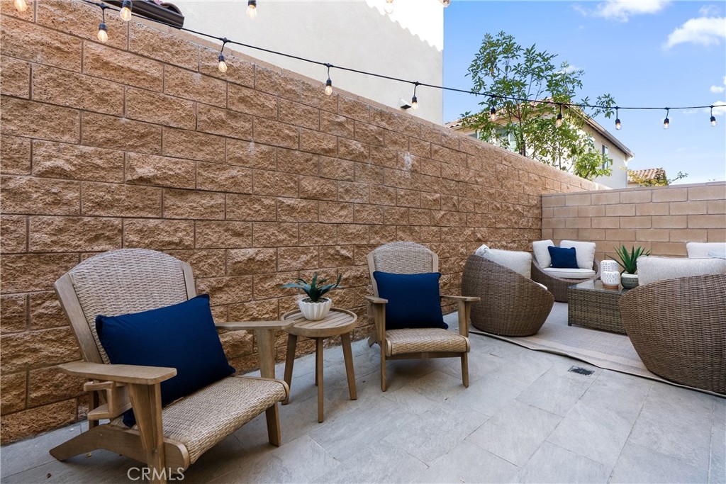 27634 Rockcrest