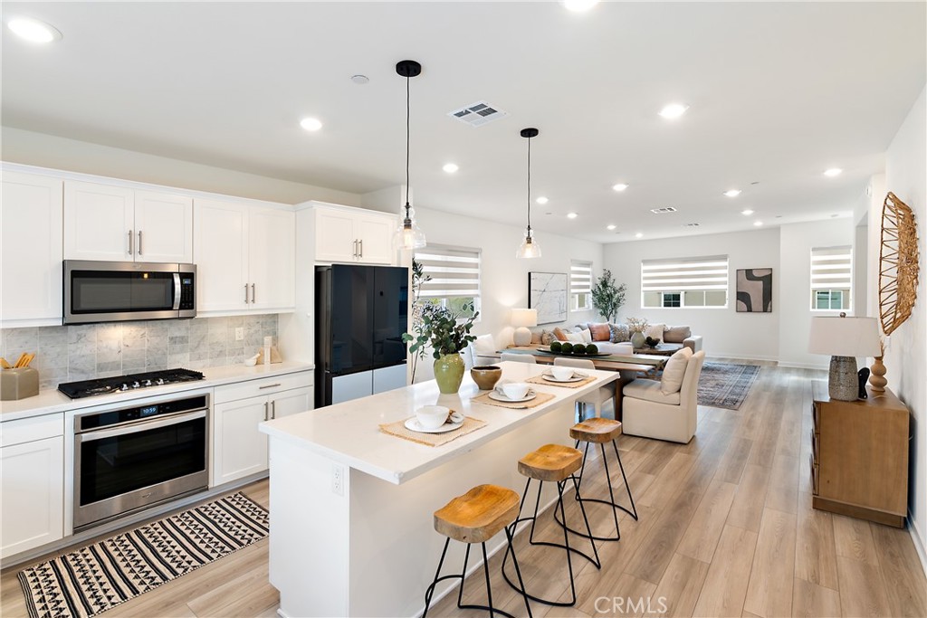27634 Rockcrest