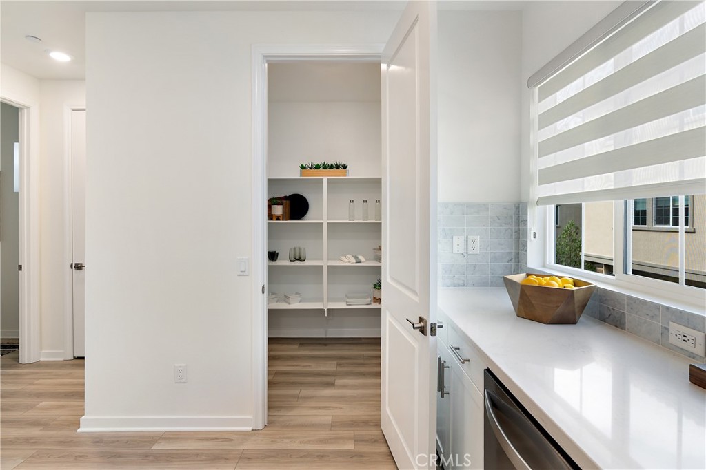 27634 Rockcrest