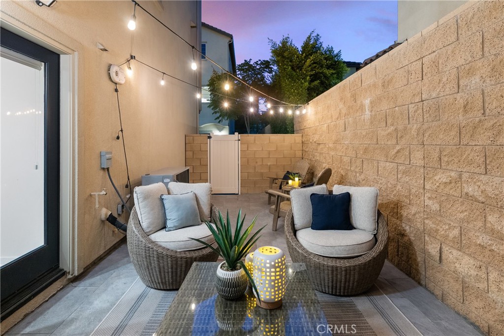 27634 Rockcrest