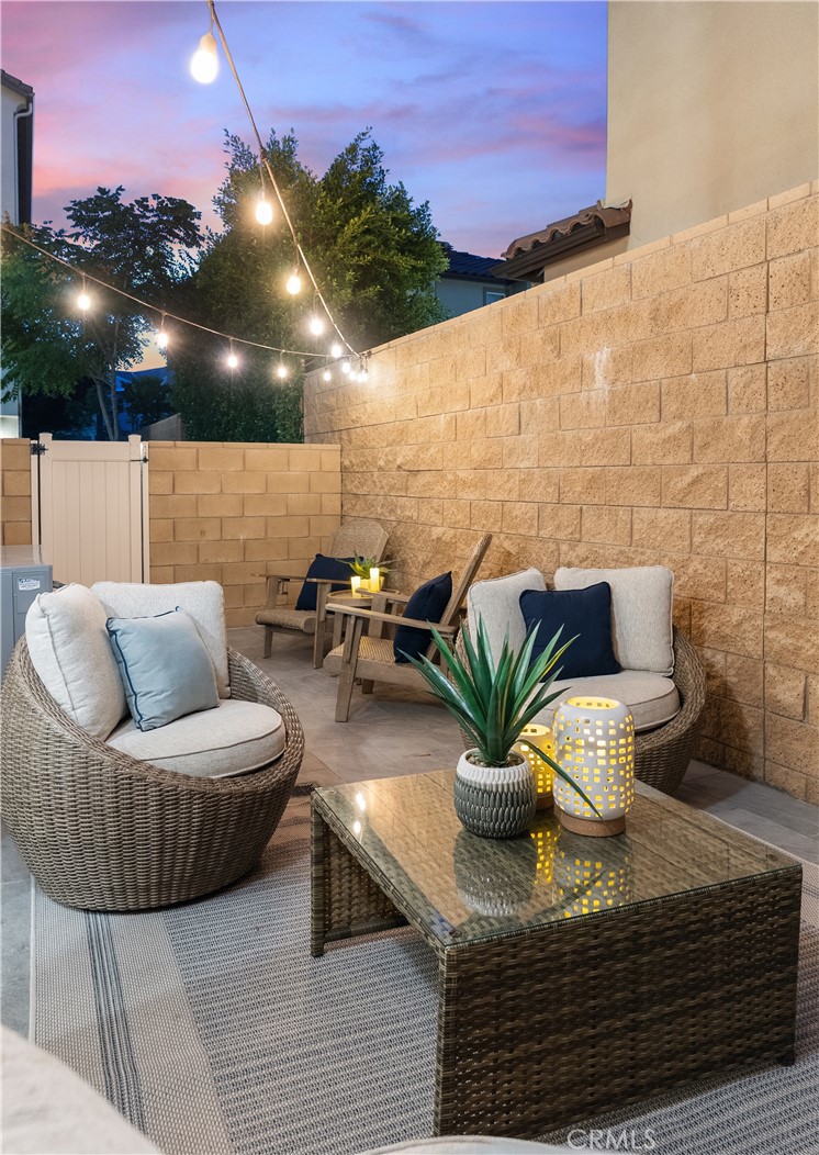 27634 Rockcrest