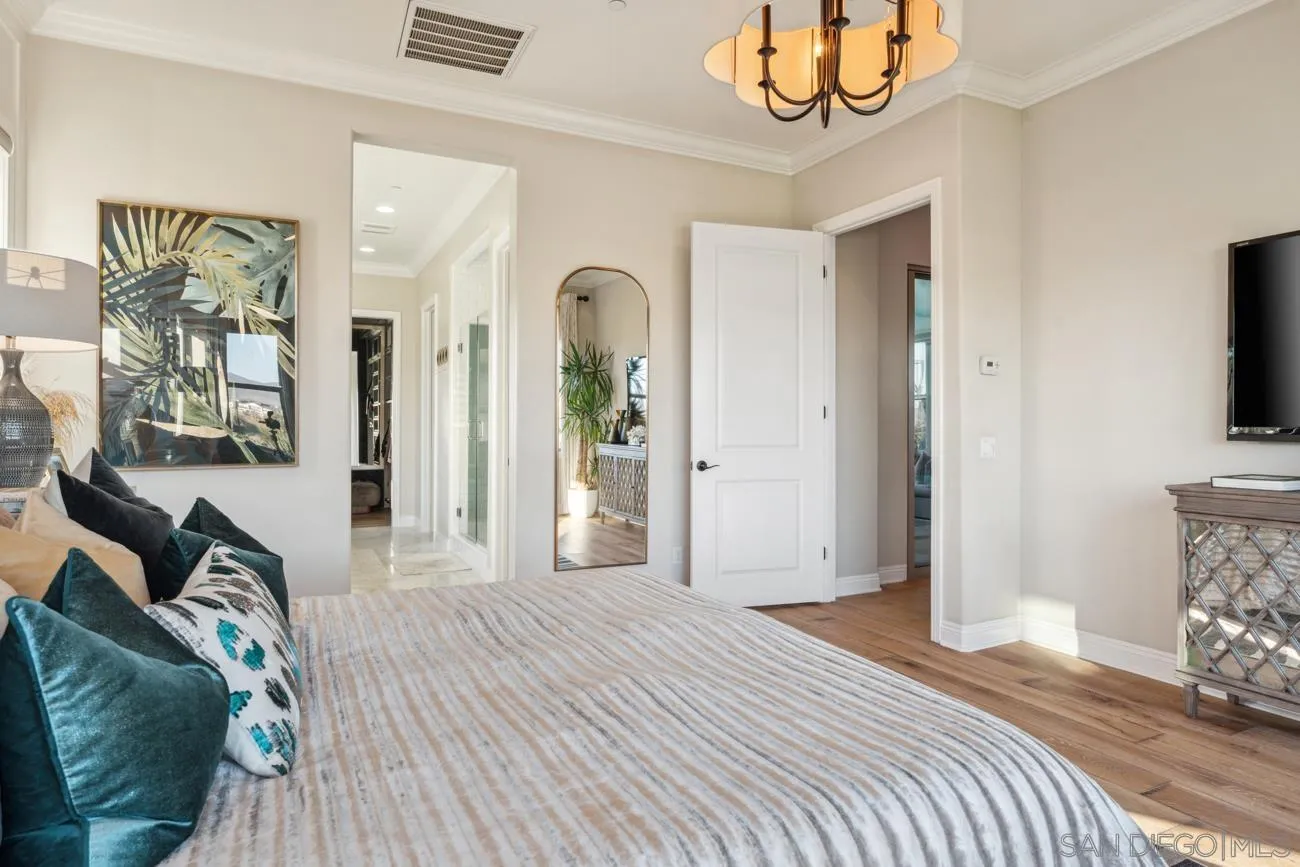 15473 Tanner Ridge Rd, San Diego