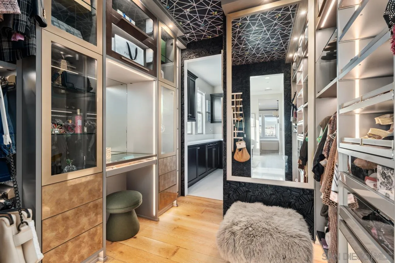 15473 Tanner Ridge Rd, San Diego