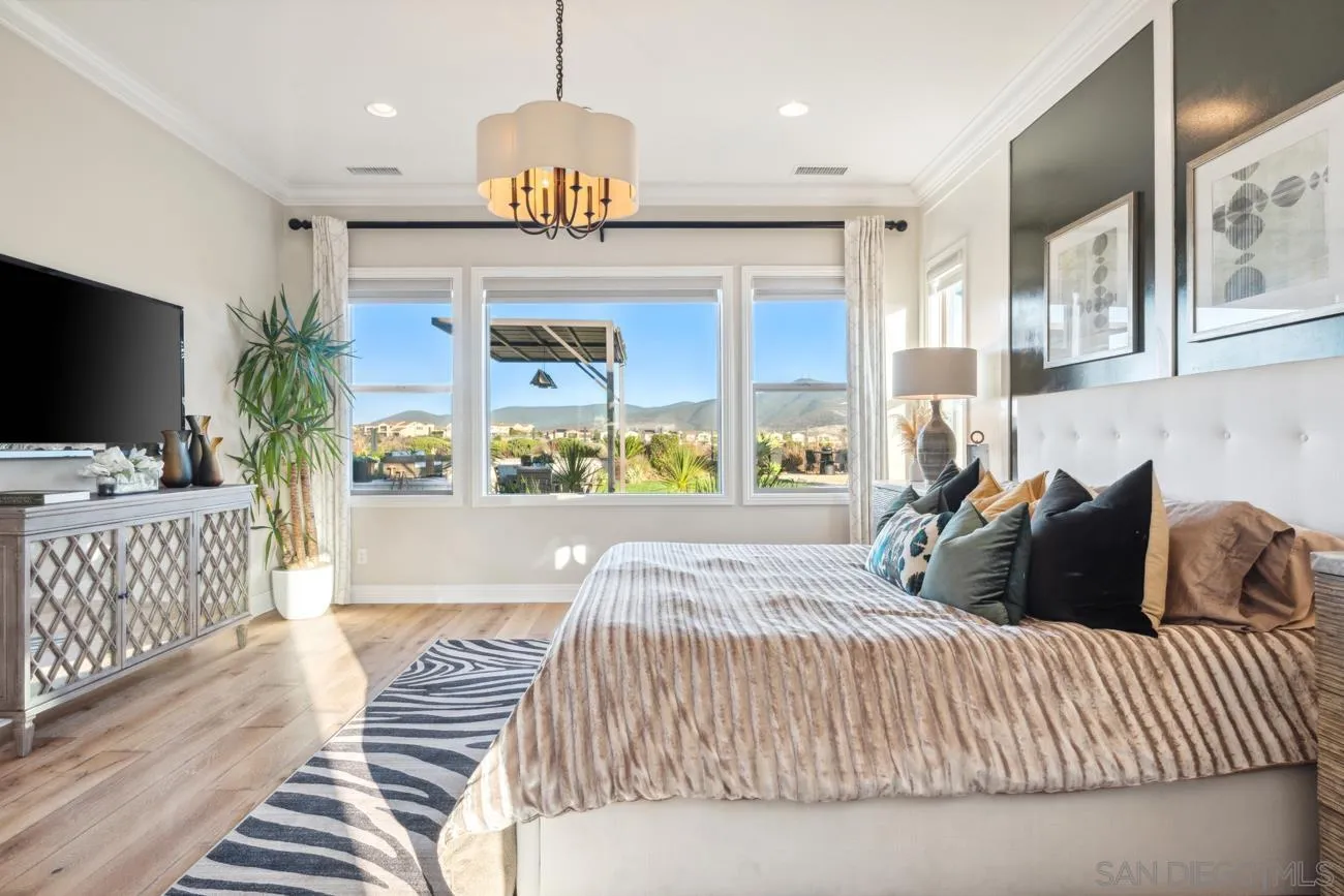 15473 Tanner Ridge Rd, San Diego