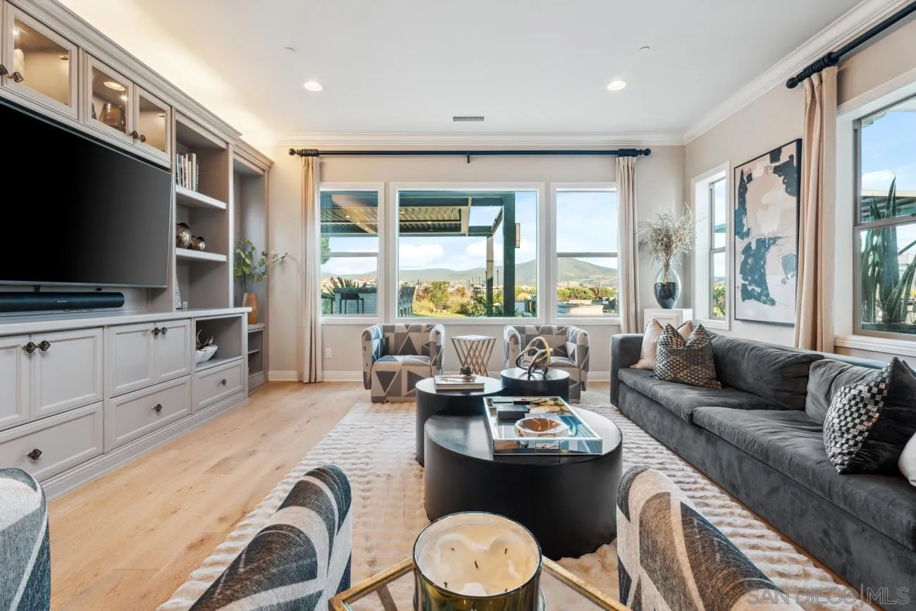 15473 Tanner Ridge Rd, San Diego