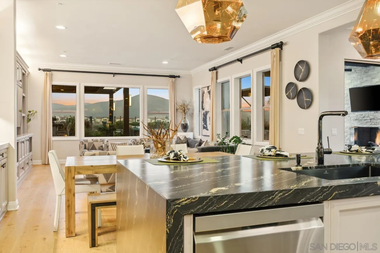 15473 Tanner Ridge Rd, San Diego