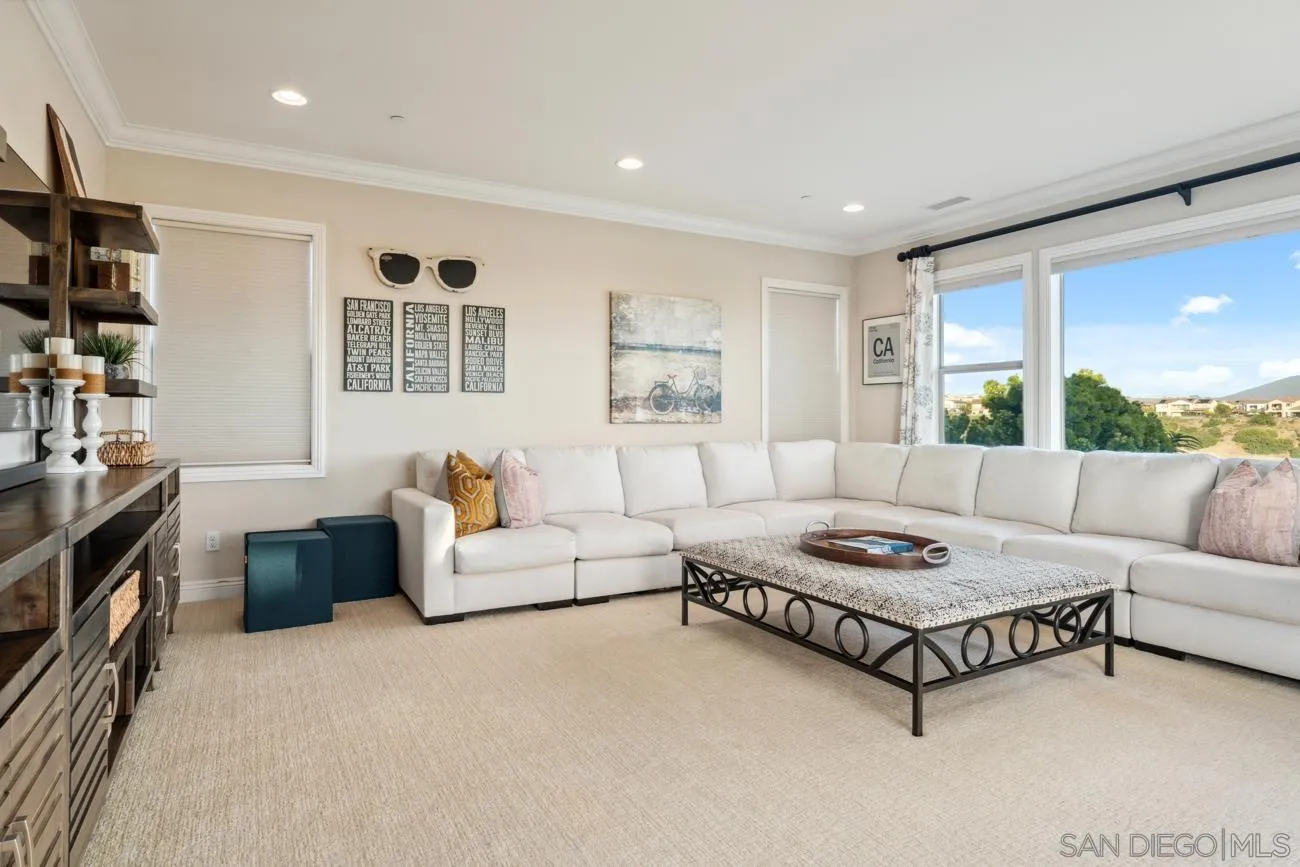 15473 Tanner Ridge Rd, San Diego