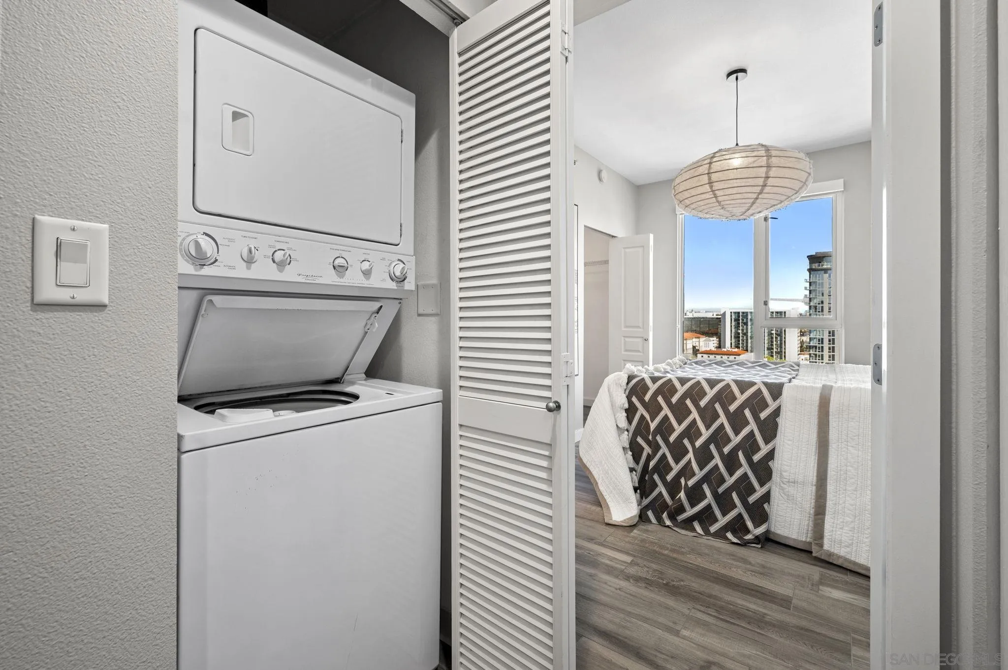 300 W W Beech St Unit 1808