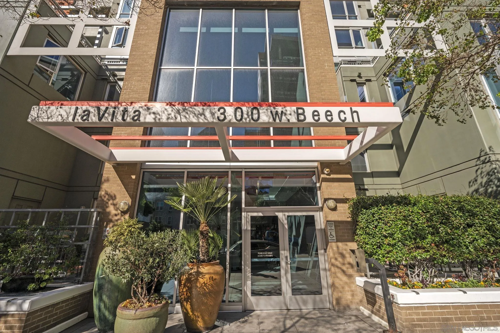 300 W W Beech St Unit 1808