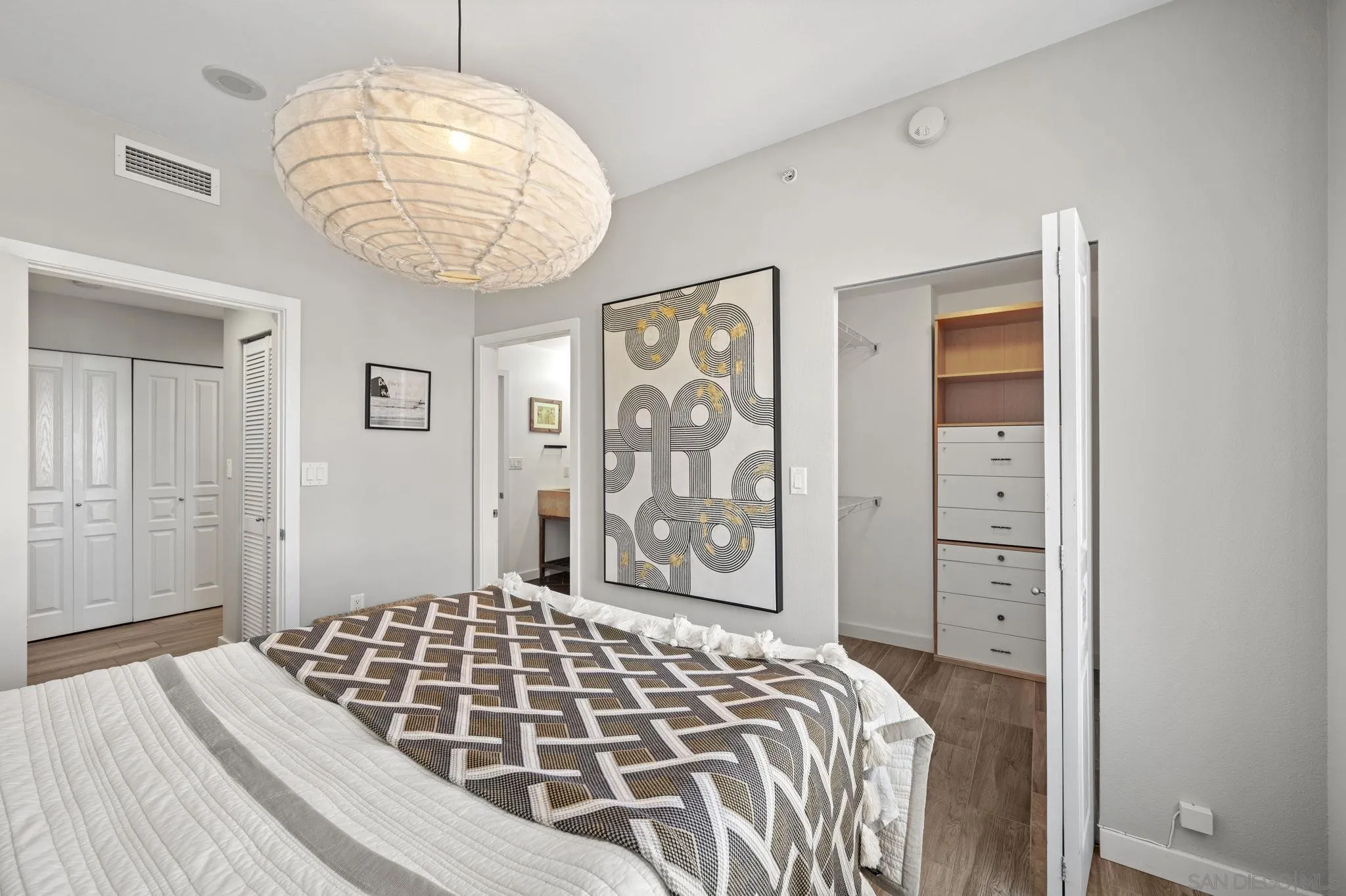 300 W W Beech St Unit 1808