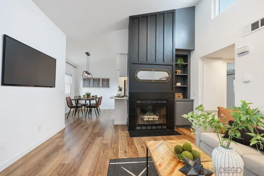 1009 Essex St. Unit 6