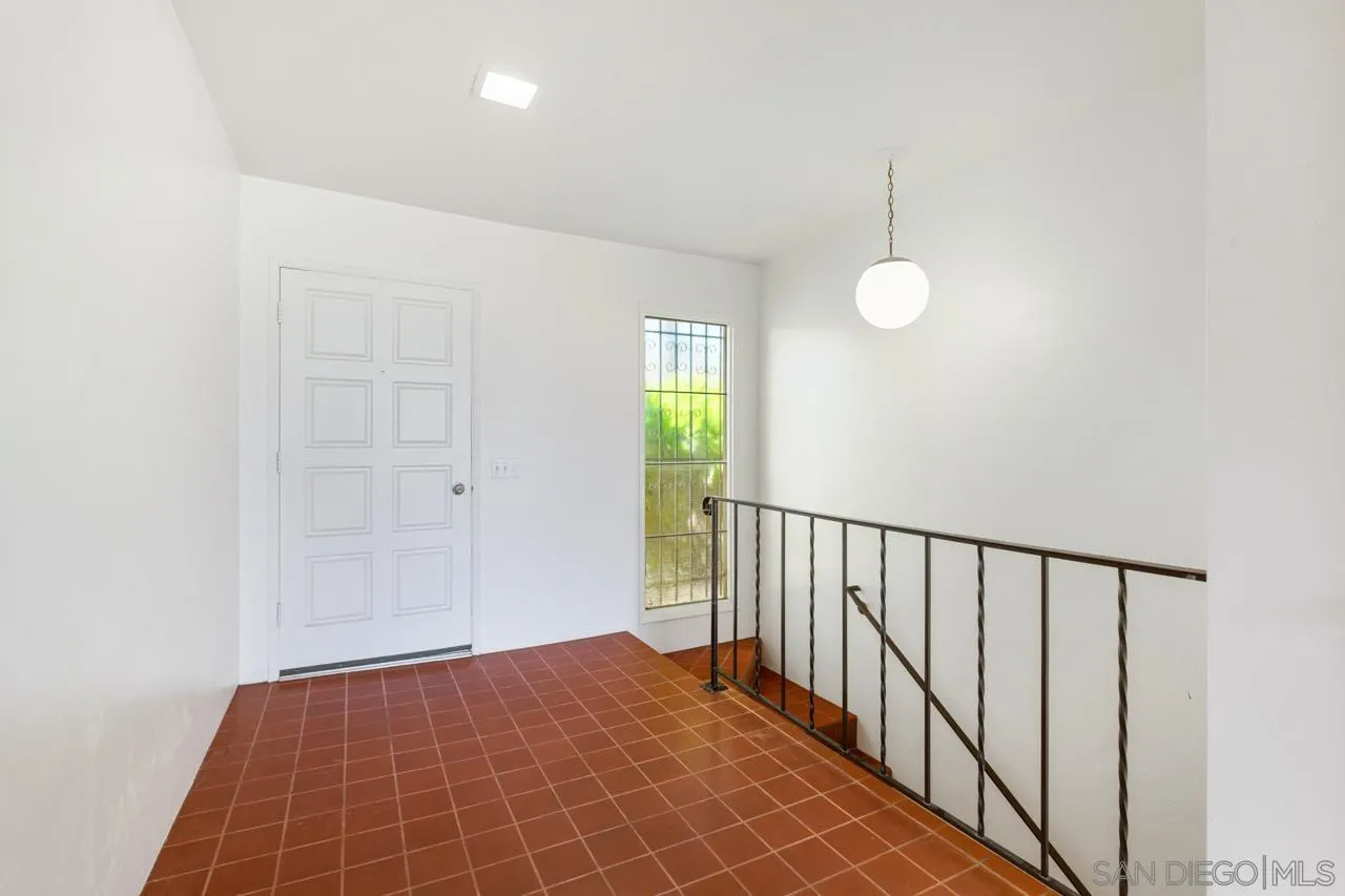 1250 Myrtle Ave
