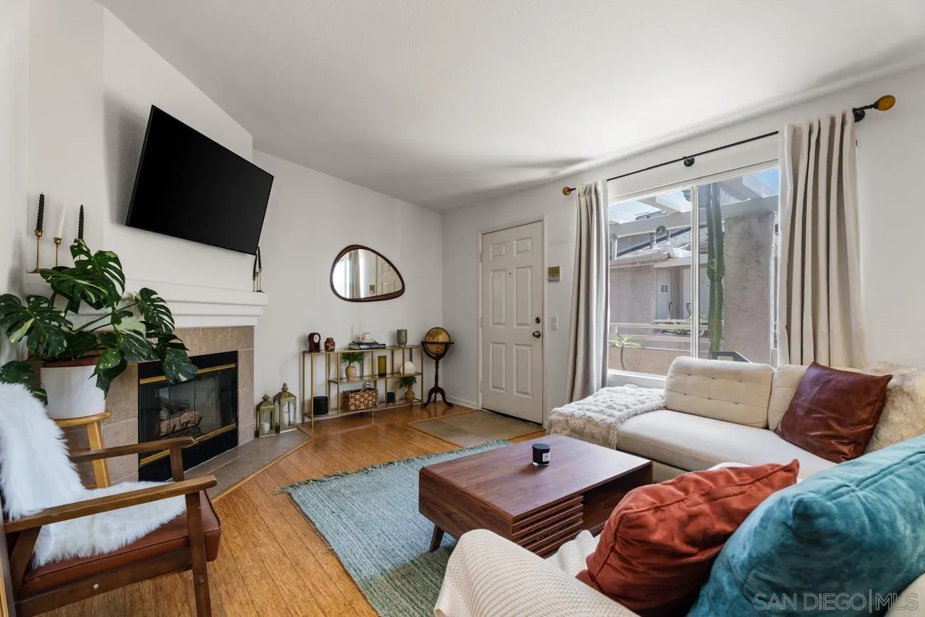 3932 Hamilton Unit 5