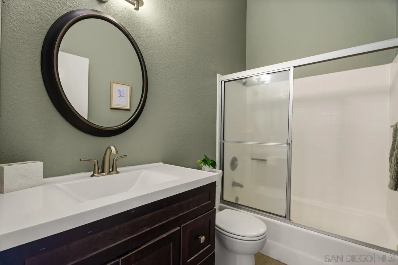 3932 Hamilton Unit 5