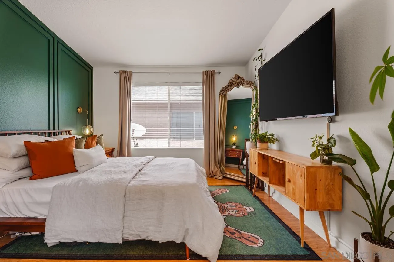 3932 Hamilton Unit 5
