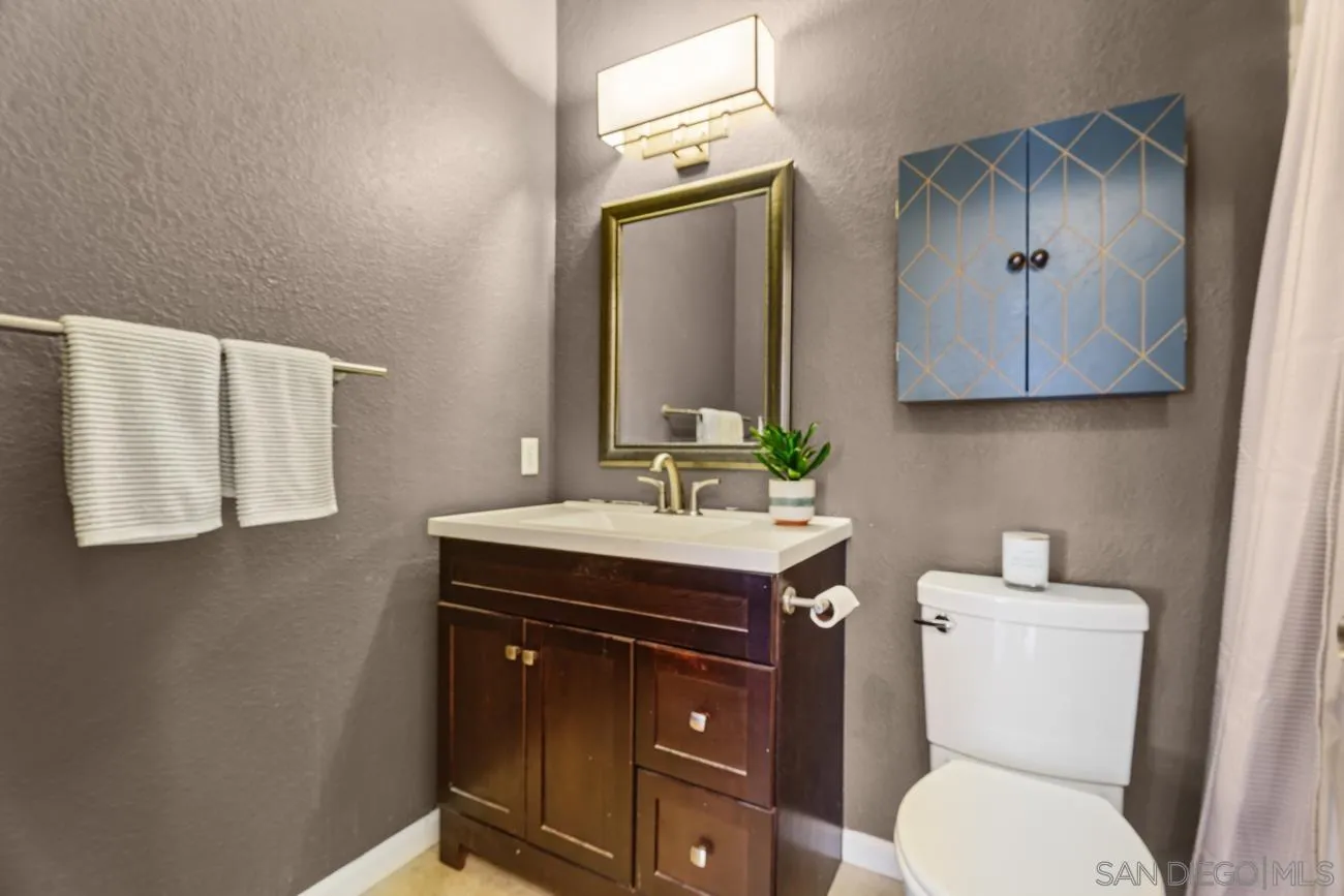 3932 Hamilton Unit 5