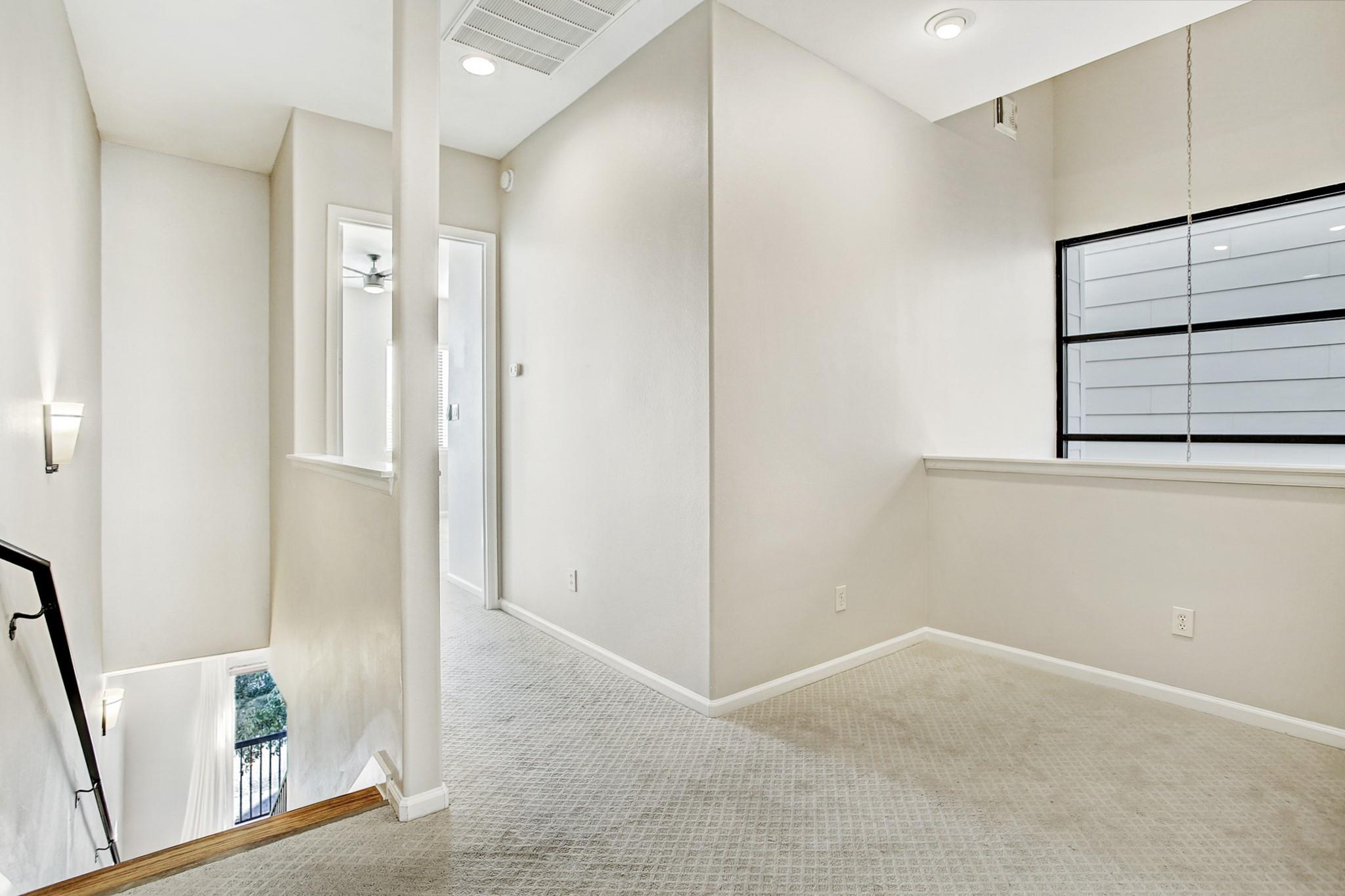 621 W 8th Street