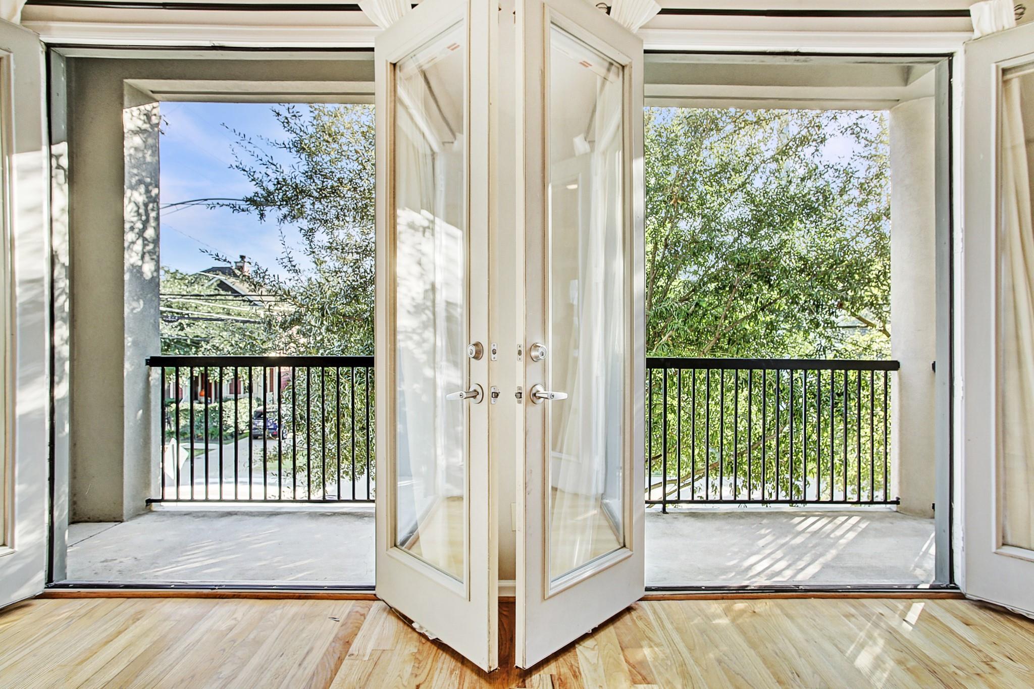 621 W 8th Street