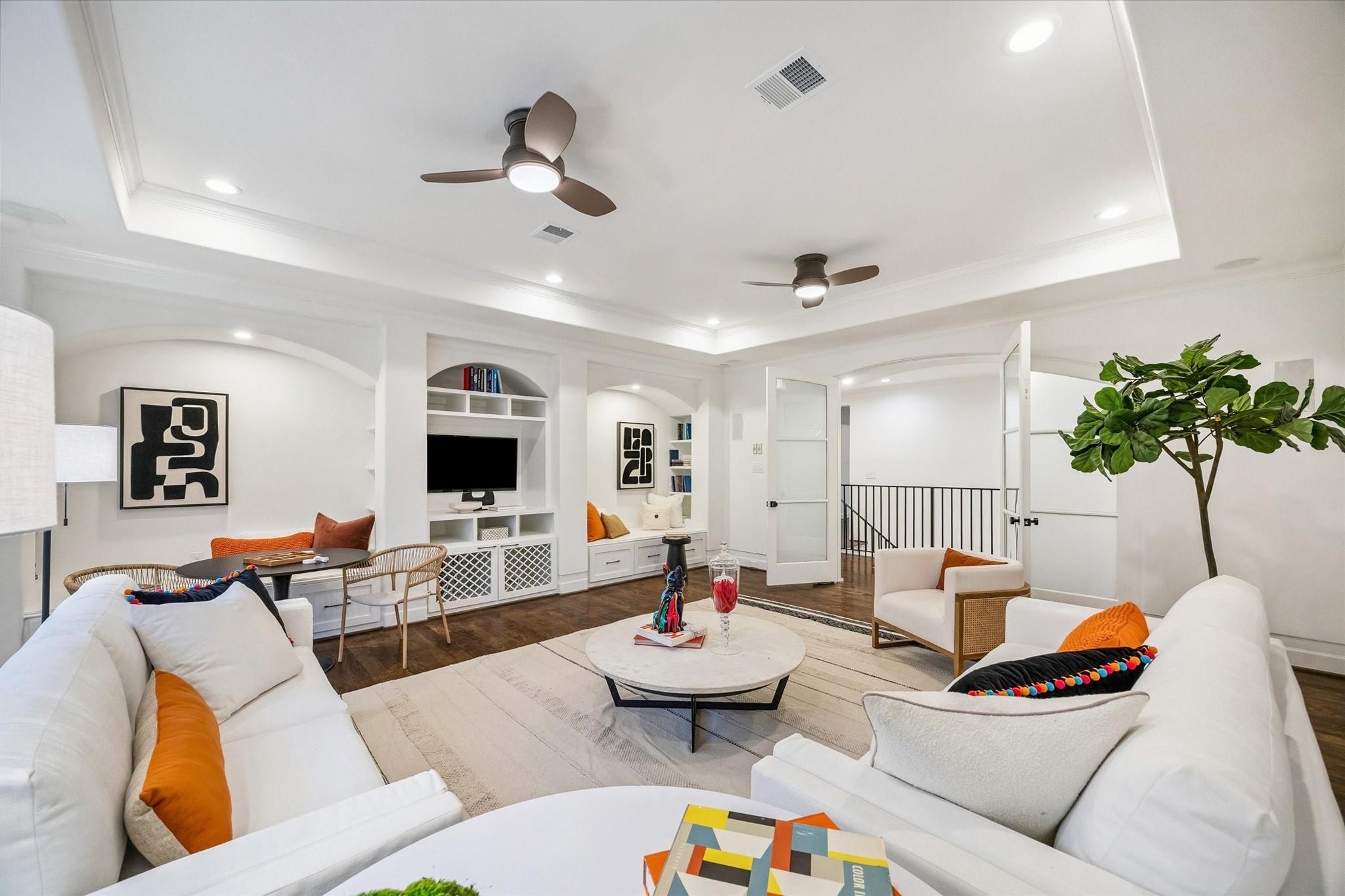 2330 Maroneal Street