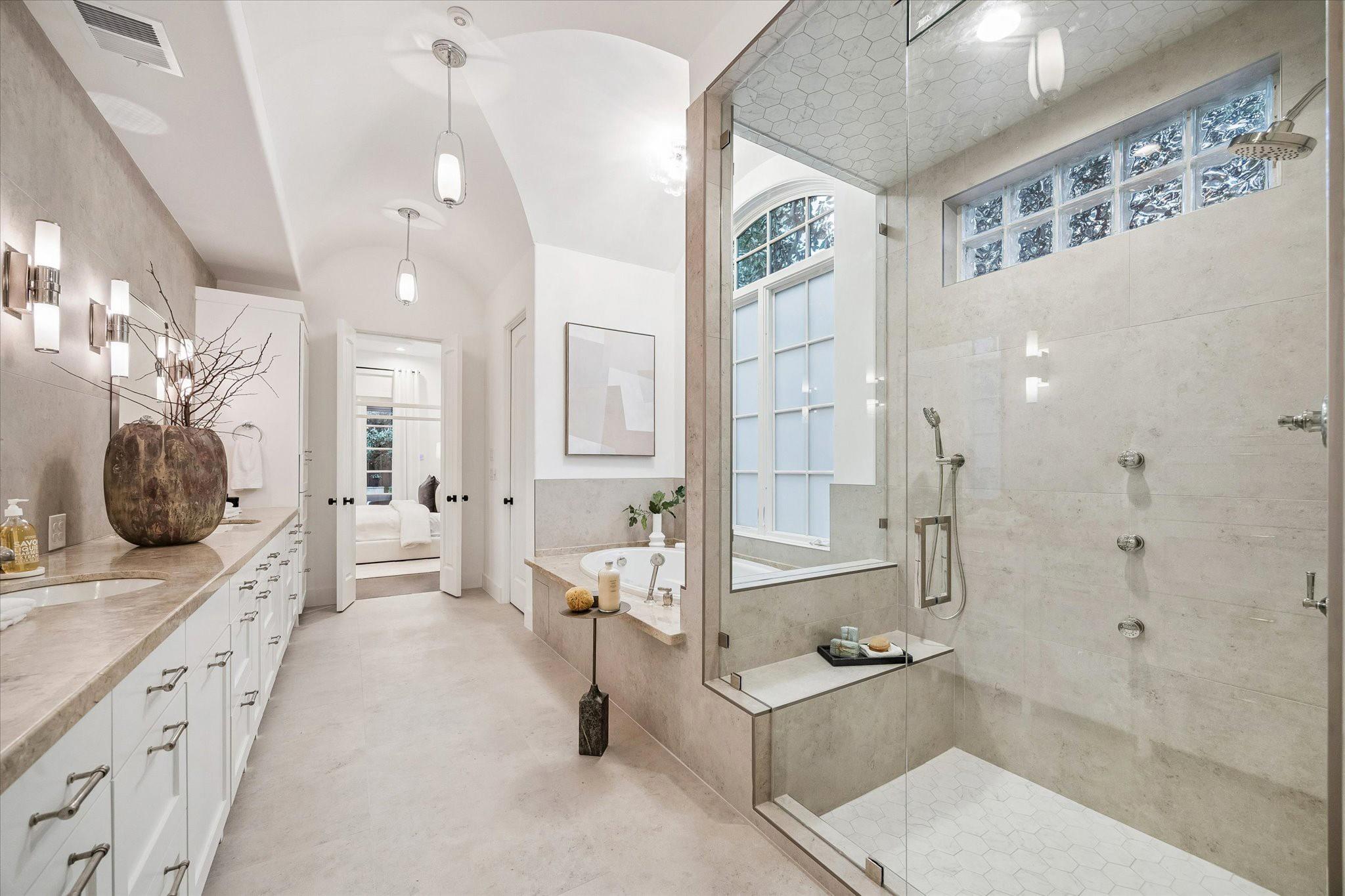 2330 Maroneal Street