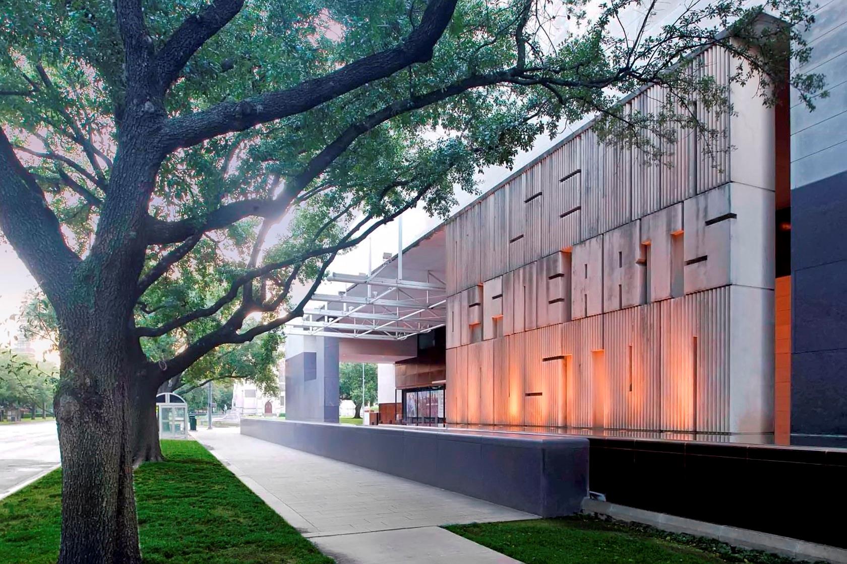 2330 Maroneal Street