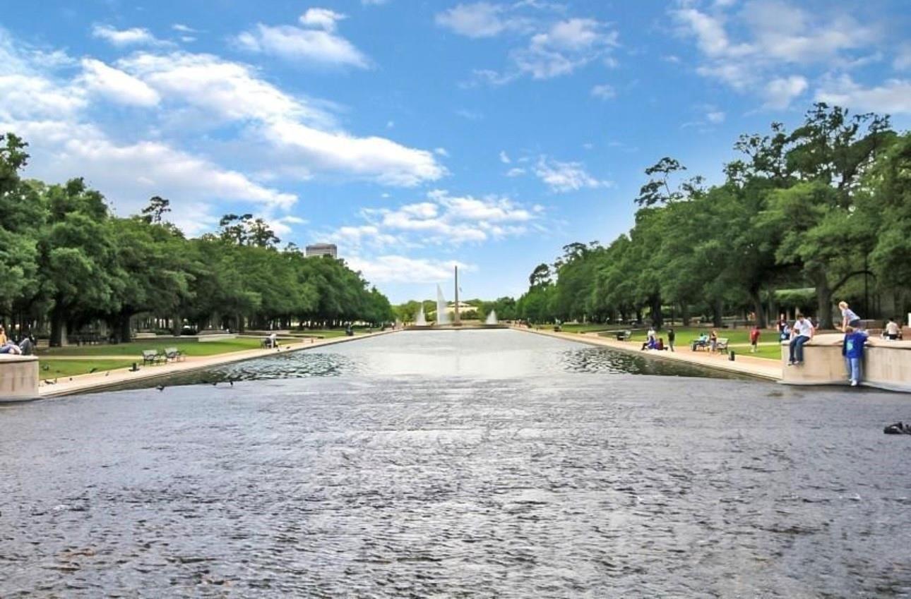 2330 Maroneal Street