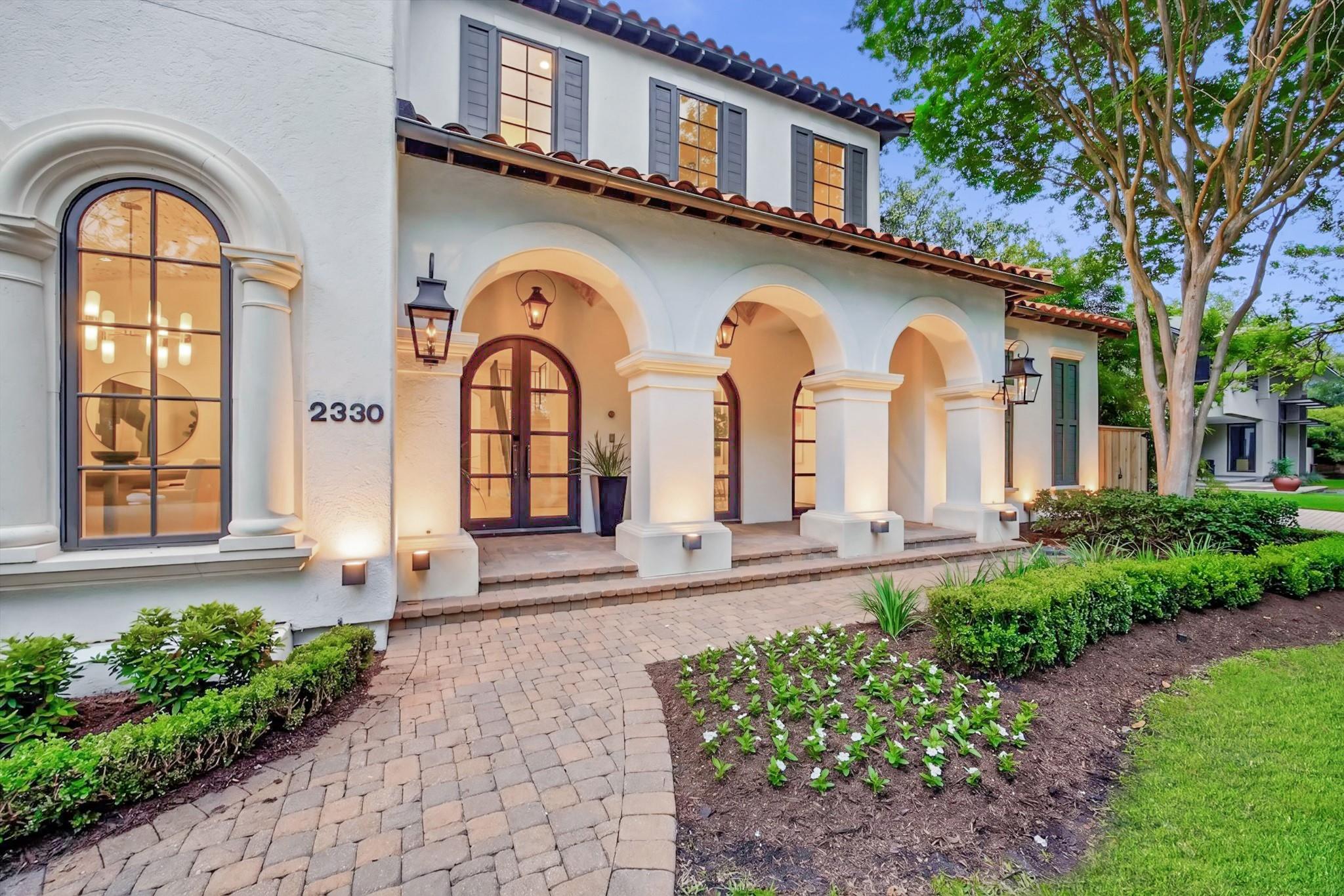 2330 Maroneal Street