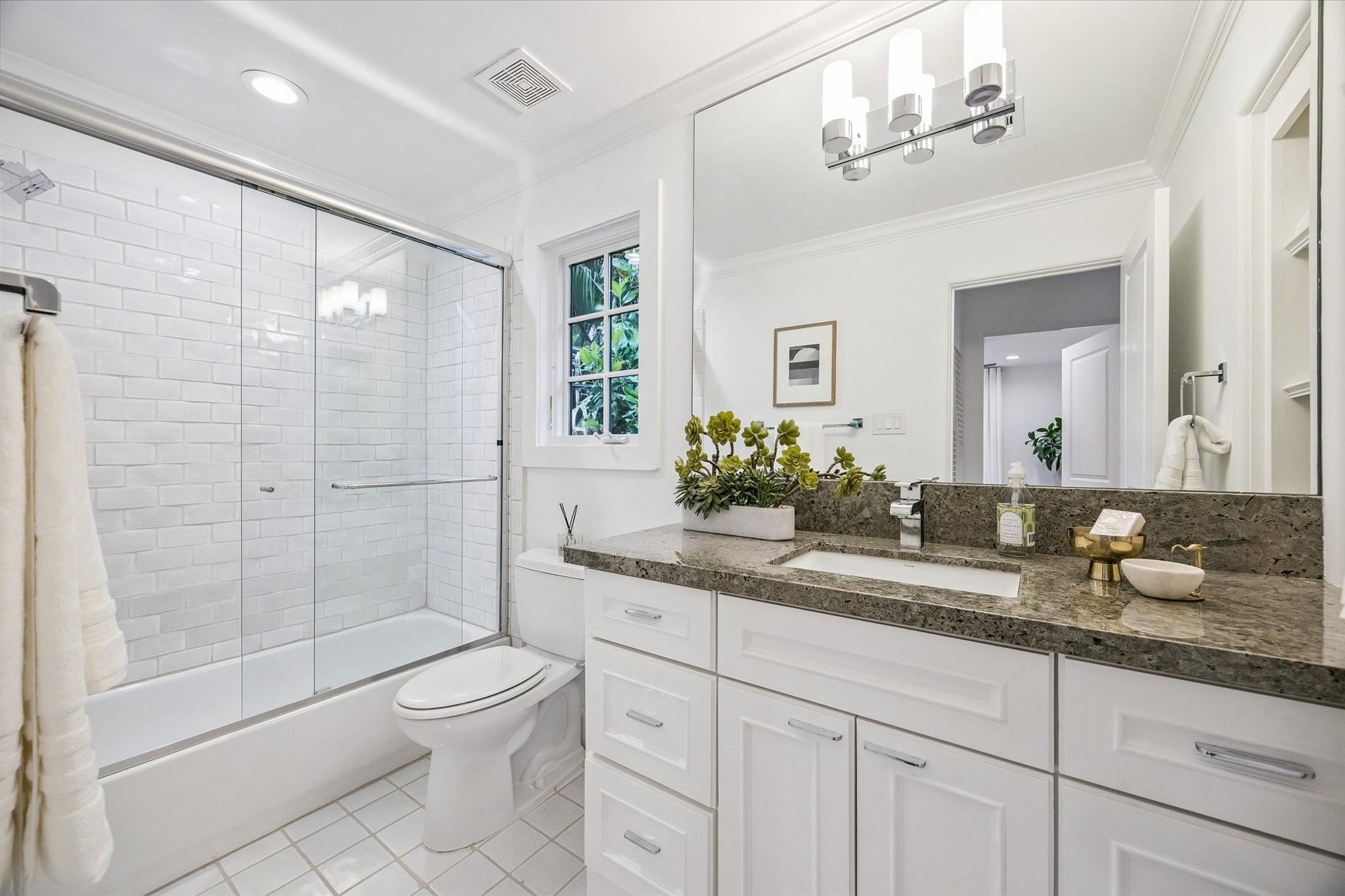 2330 Maroneal Street