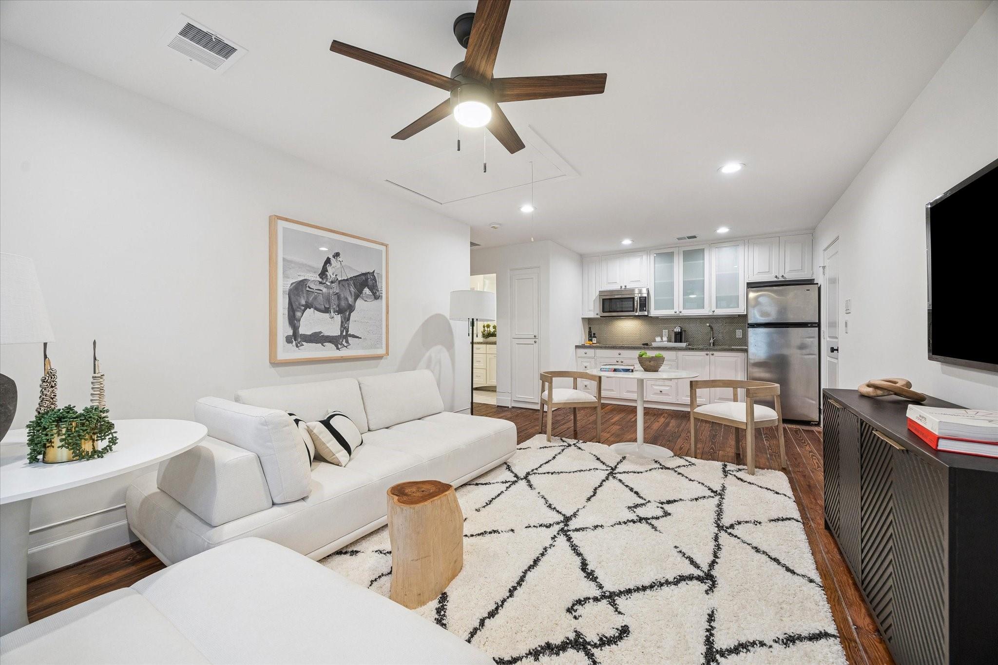 2330 Maroneal Street