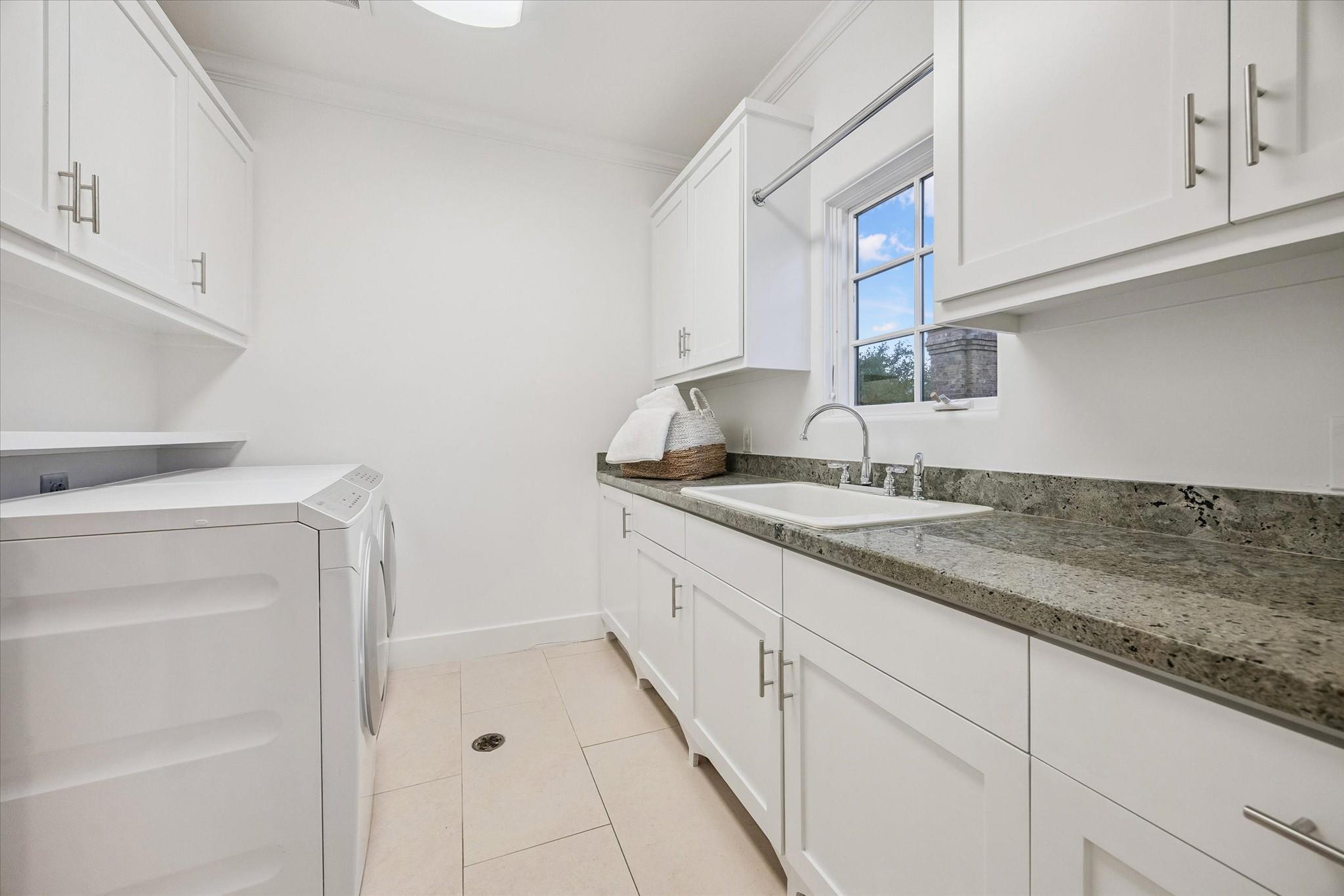 2330 Maroneal Street