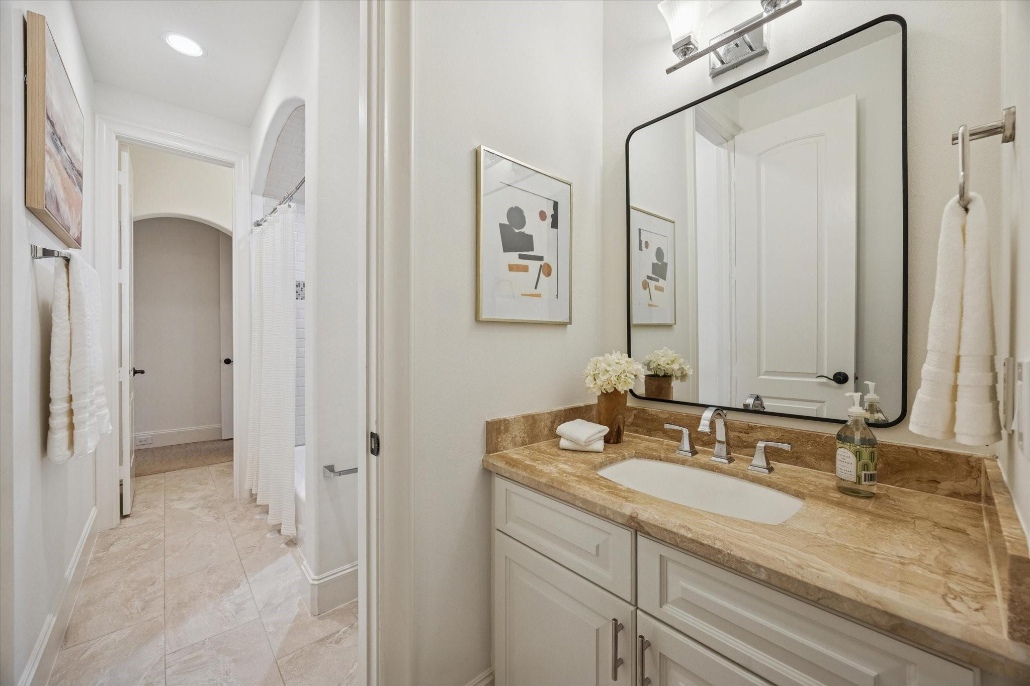 5314 Patrick Henry Street