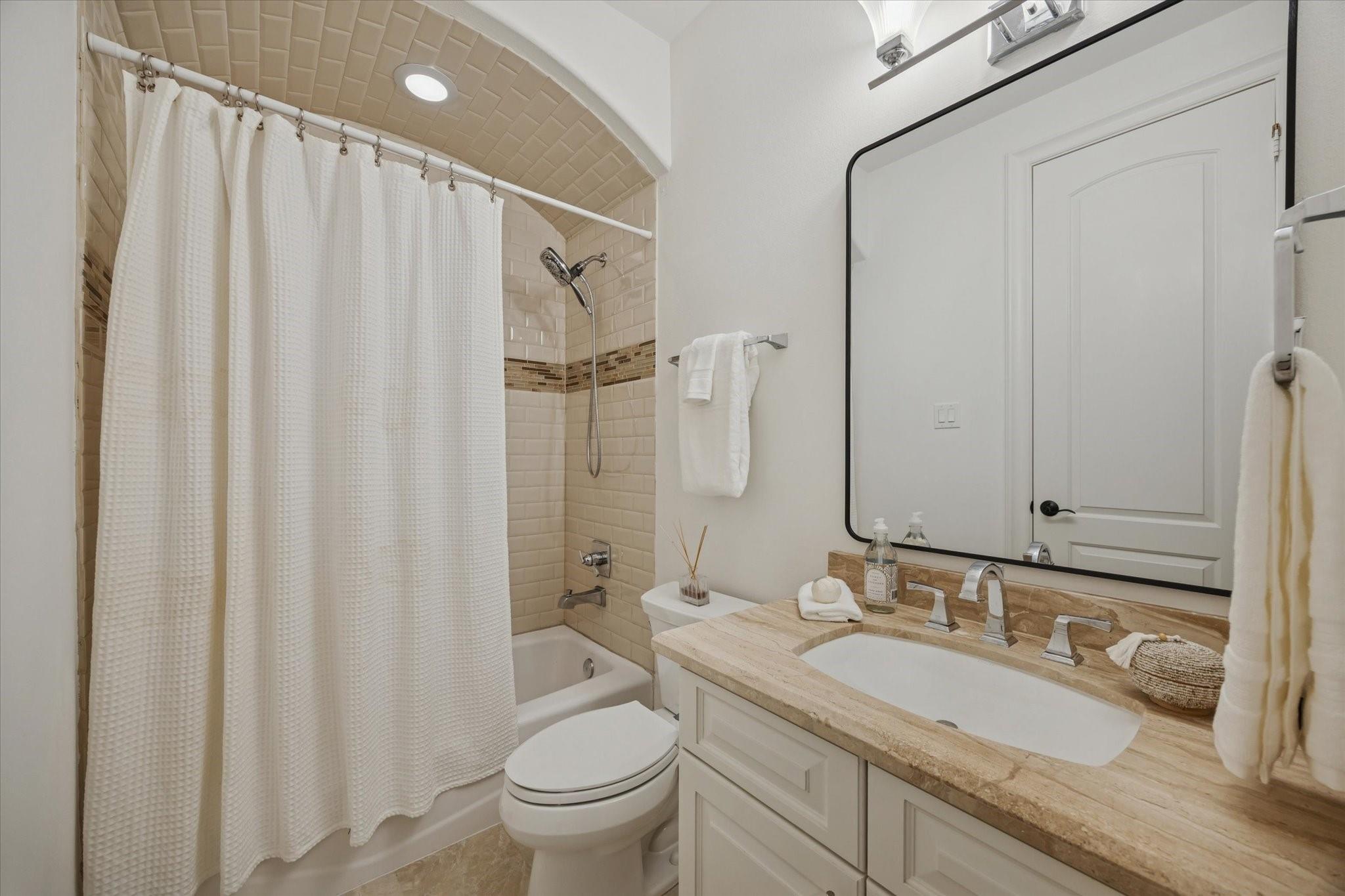 5314 Patrick Henry Street