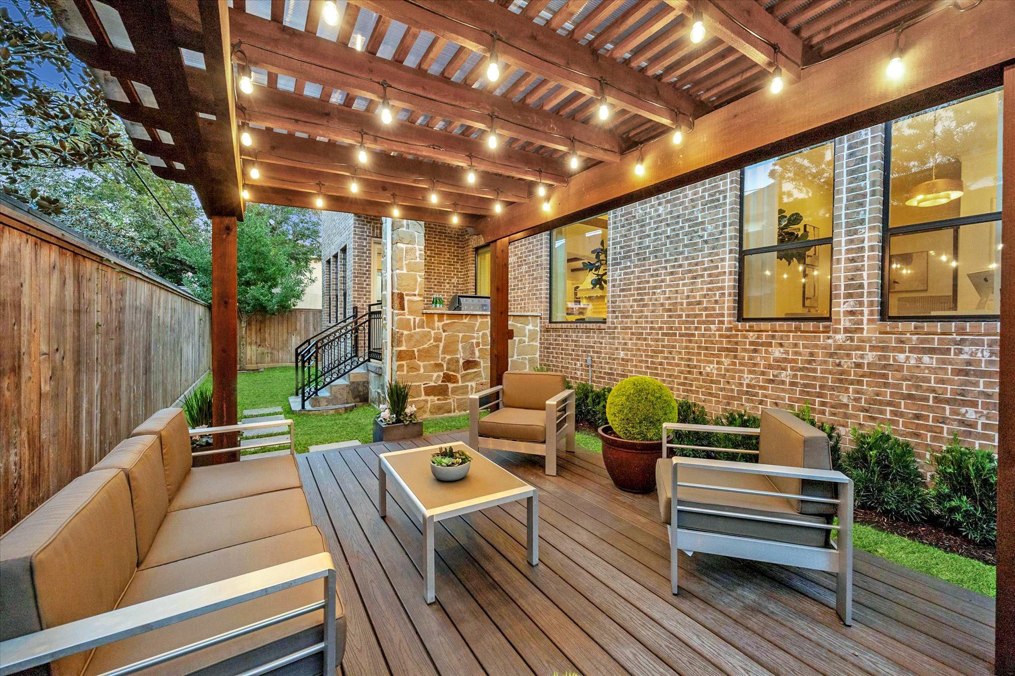 5314 Patrick Henry Street