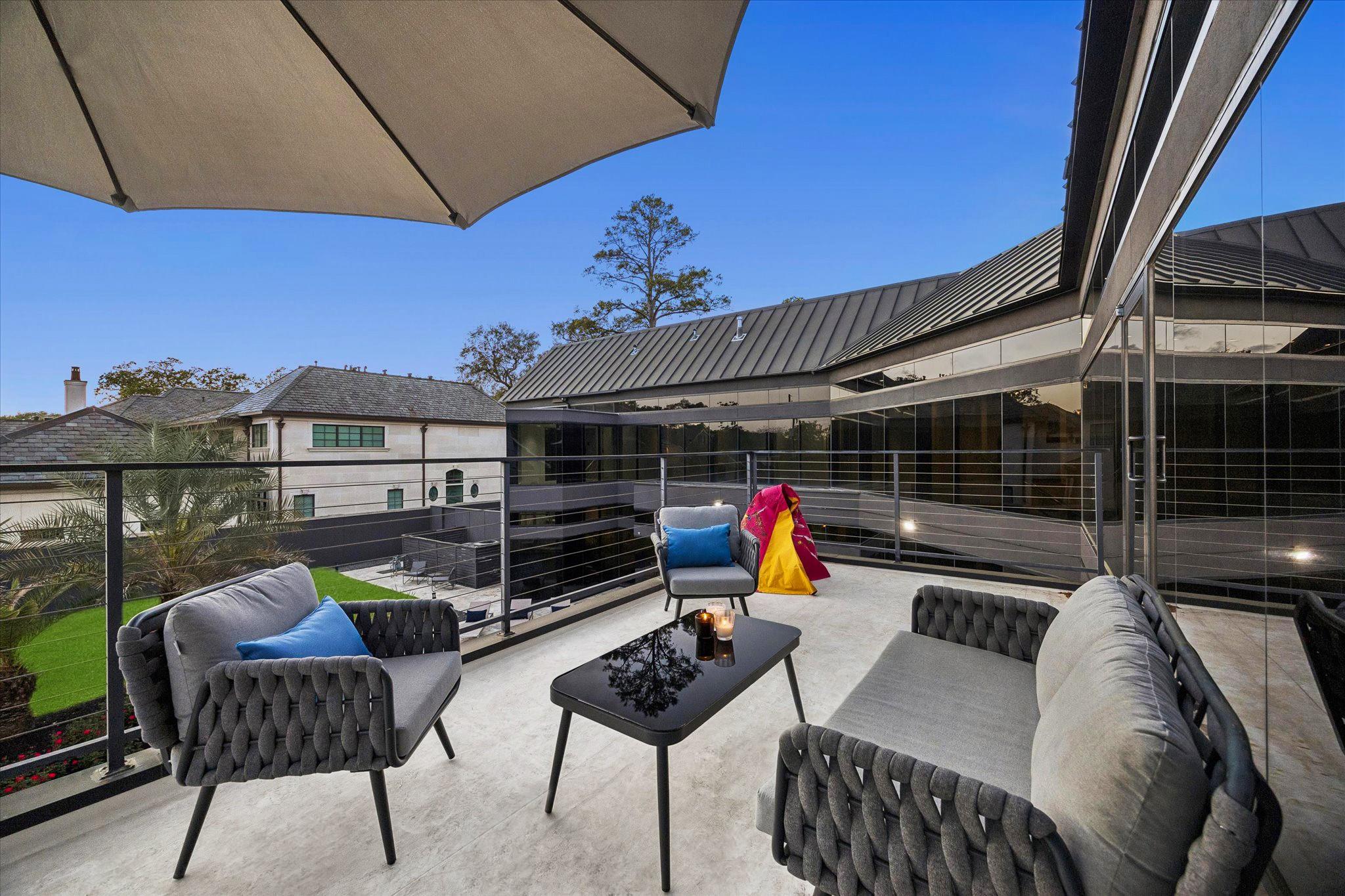 3201 University Boulevard