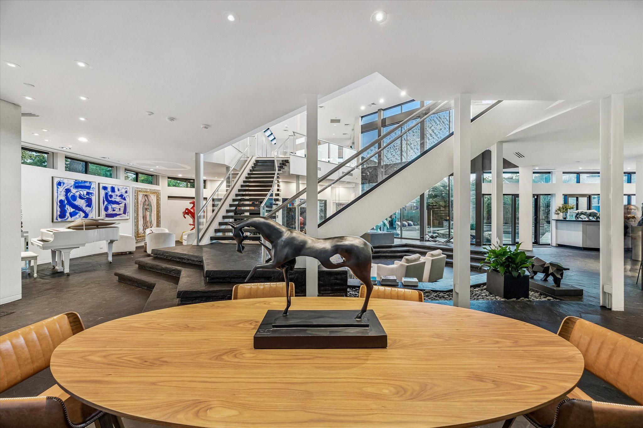 3201 University Boulevard