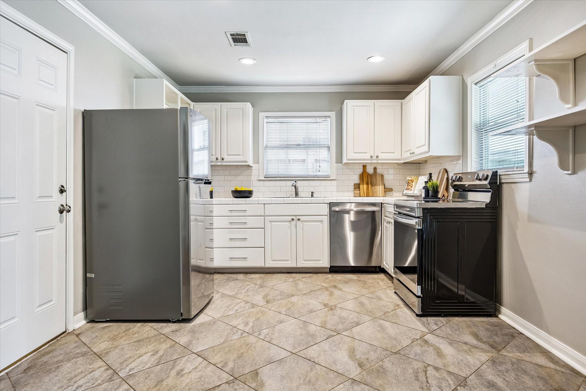 140 Pamellia Drive