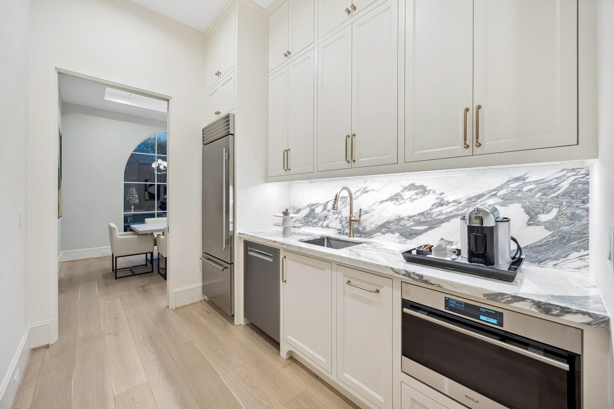 3515 Carnegie Street