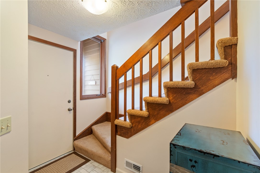 6 Golfside Circle East 6