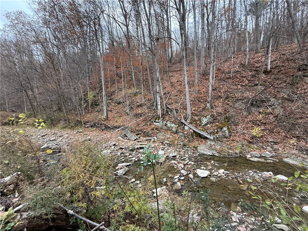 4895 Purdy Creek Road