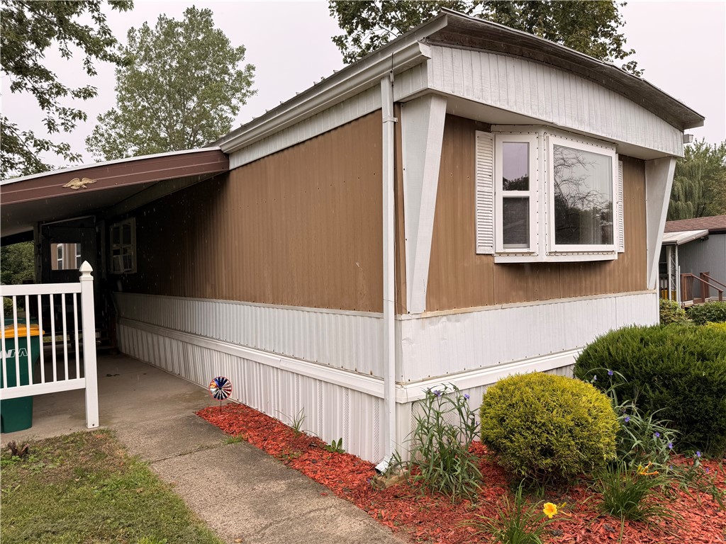 223 Crabapple Drive