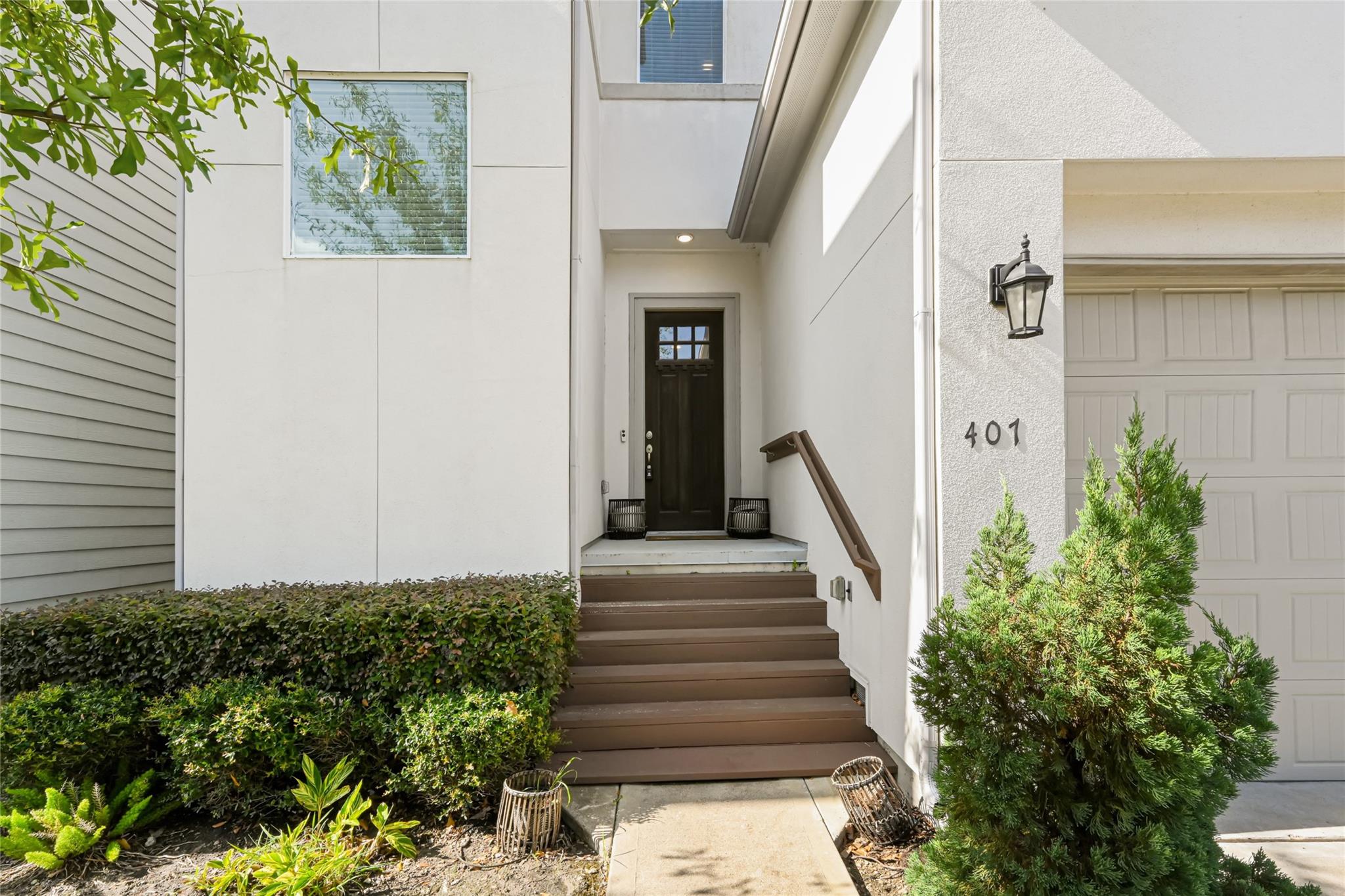 407 Yale Oaks Lane