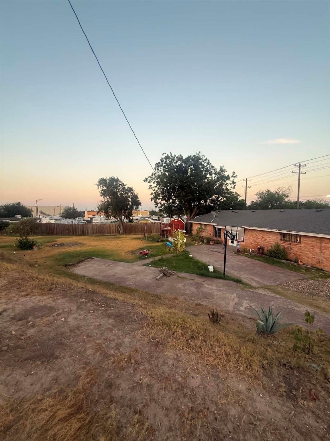 214 W 2 Mile Road