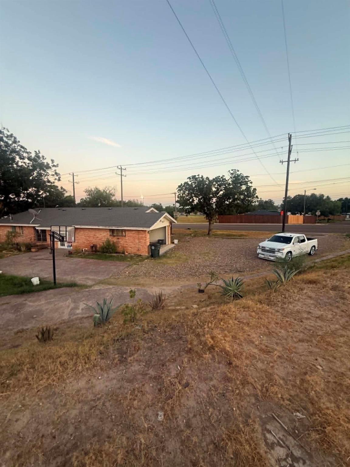 214 W 2 Mile Road