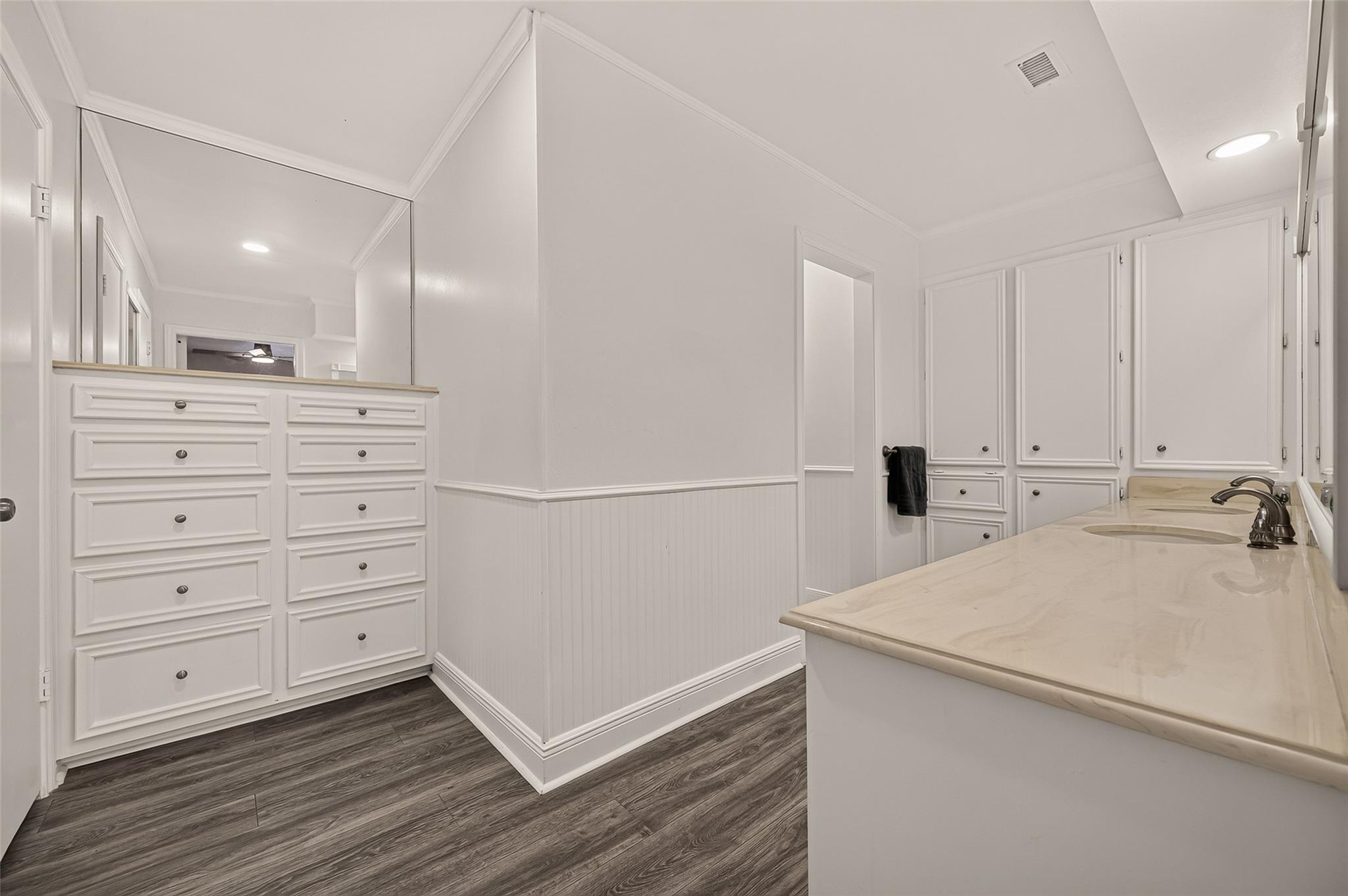 2230 S Fountain Valley Drive