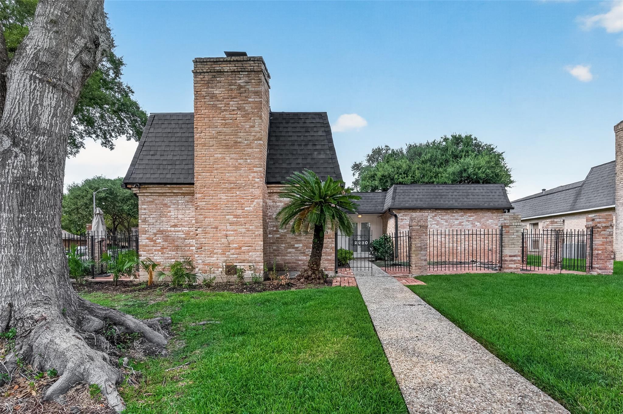 2230 S Fountain Valley Drive