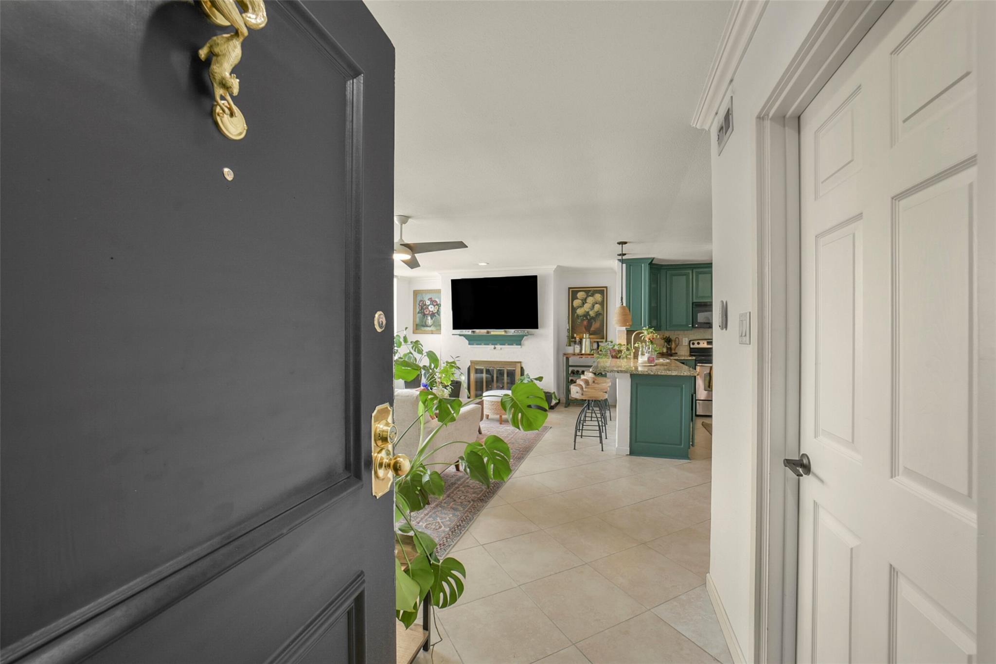 2333 Bering Drive # 322