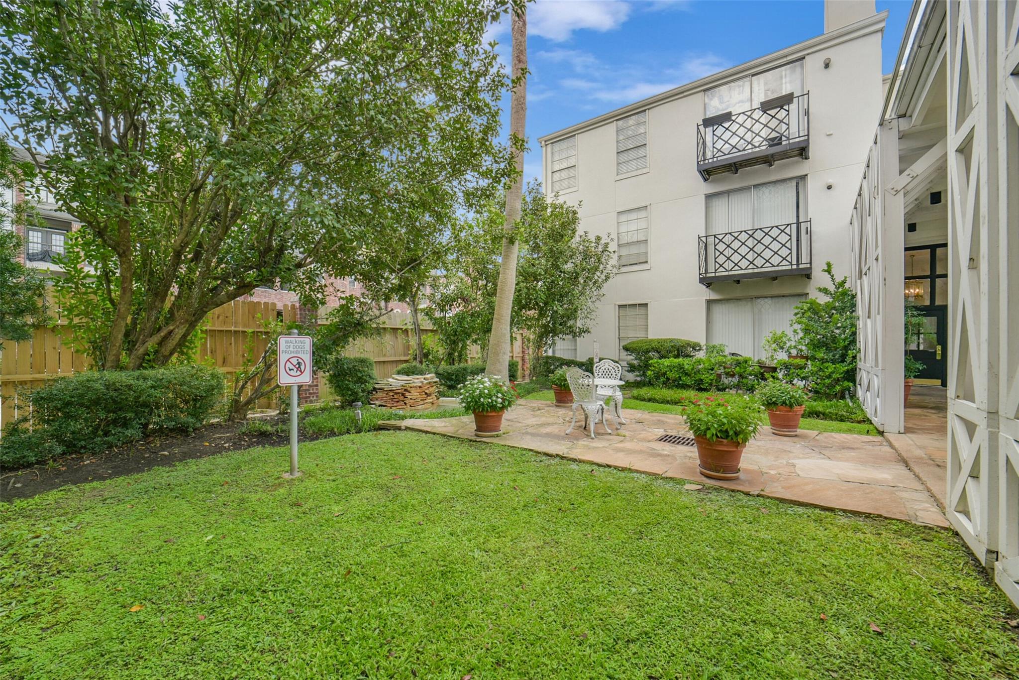 2333 Bering Drive # 322