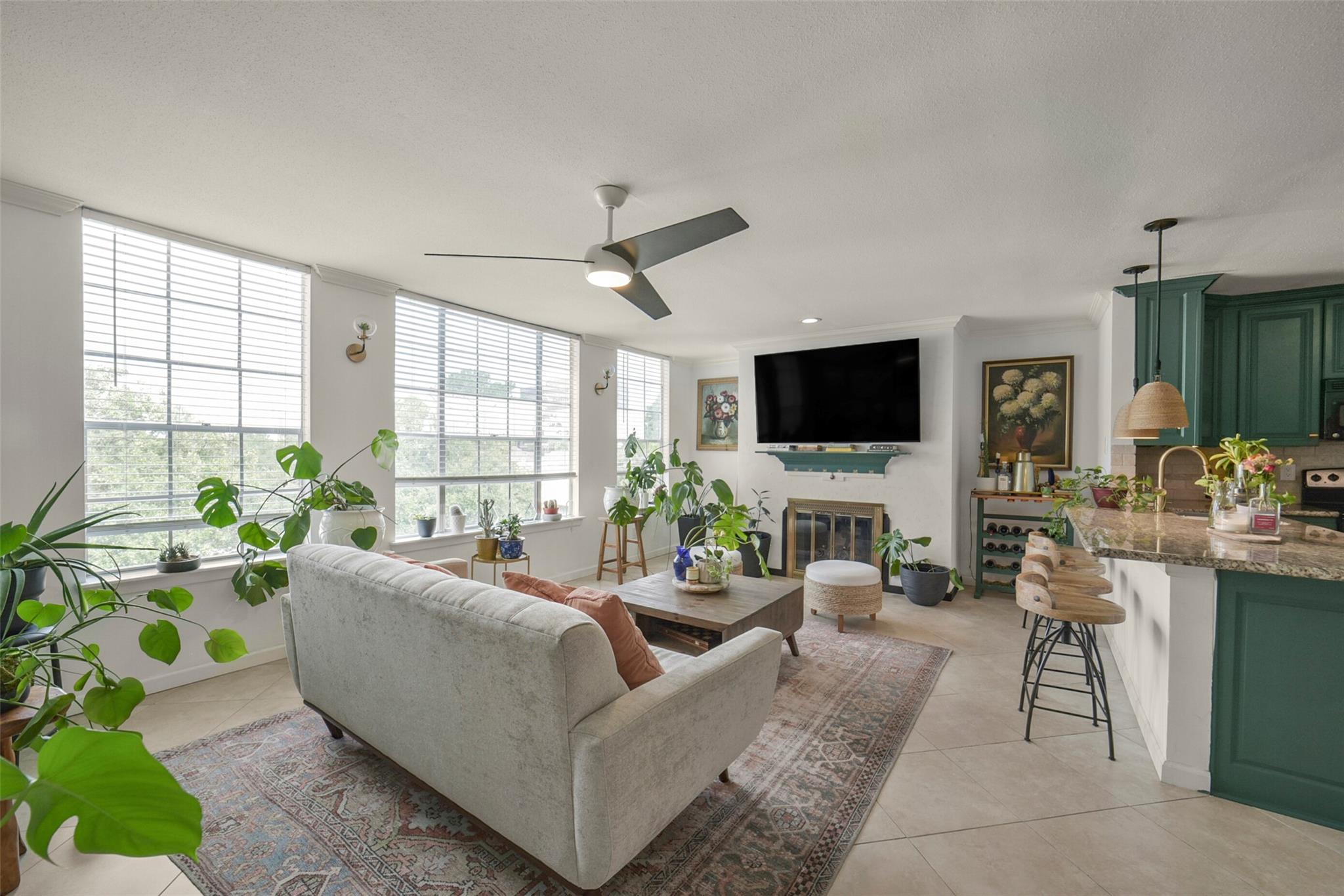 2333 Bering Drive # 322