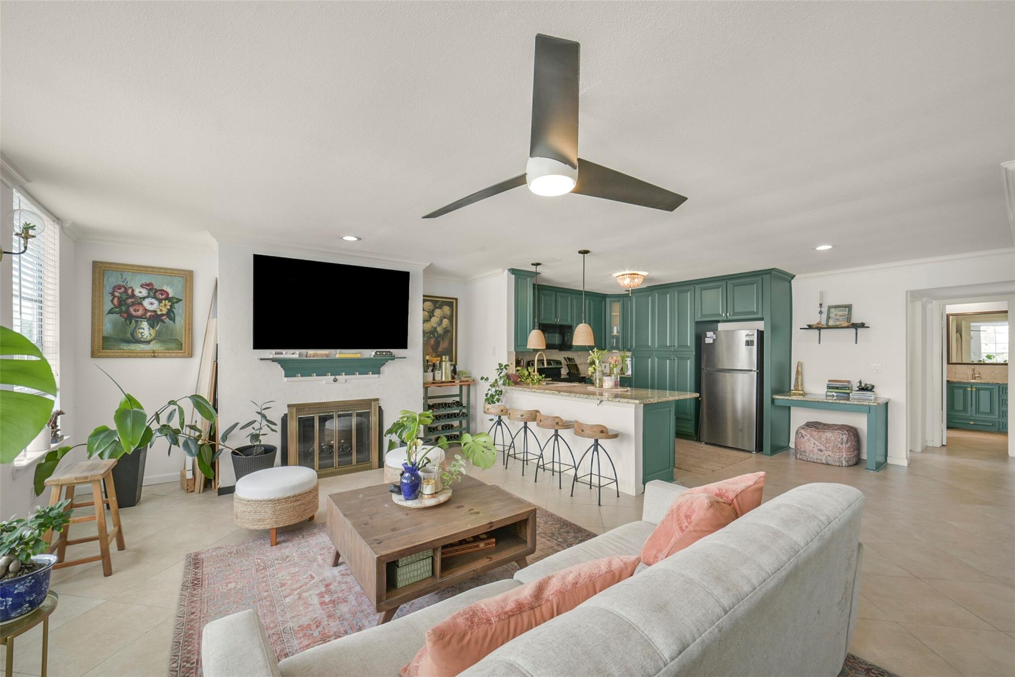 2333 Bering Drive # 322